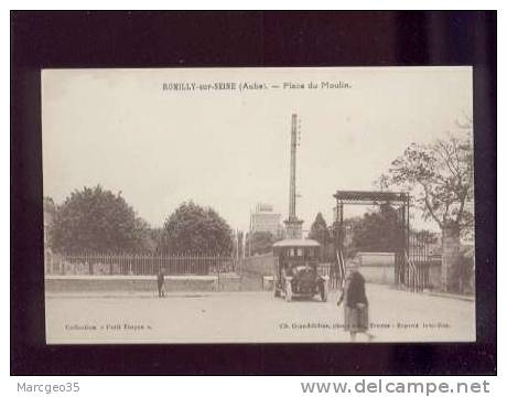 26100 Romilly Sur Seine Place Du Moulin  édit.granddidier Automobile Animée   Belle Carte - Romilly-sur-Seine