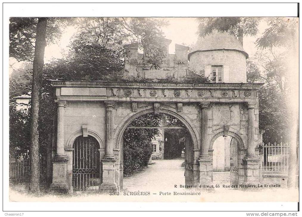 17 - SURGERES  -  Porte Renaissance - Surgères