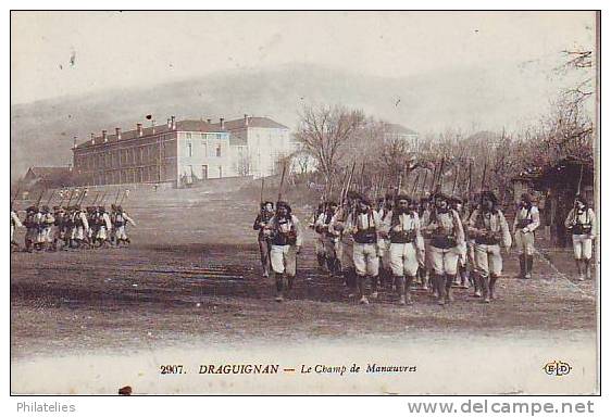 DRAGUIGNAN  CHAMP DE MANOEUVRE - Draguignan