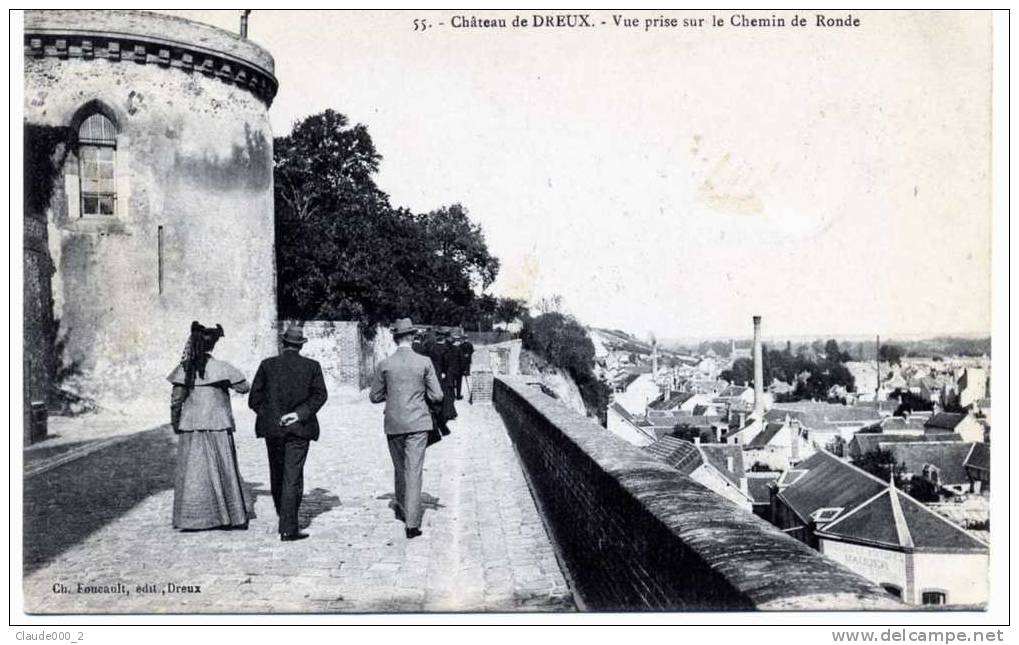 CHATEAU DE DREUX . VUE PRISE SUR LE CHEMIN DE RONDE CARTE ANIMEE   (245) - Dreux