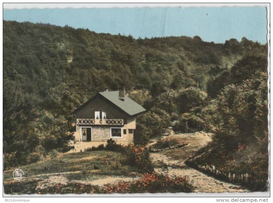 Hastière Chalet Des Grottes Coloré - Hastière