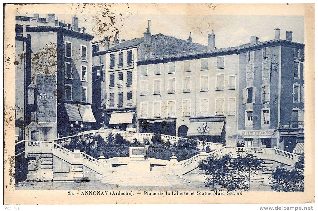 ANNONAY - (Ardèche) - Place De La Liberté Et Statue Marc Seguin. - Annonay