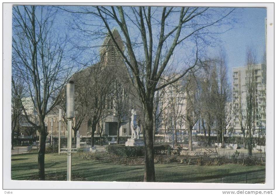 VILLENEUVE LA GARENNE. EGLISE St JOSEPH VUE DU PARC DE LA MARIE - Villeneuve La Garenne