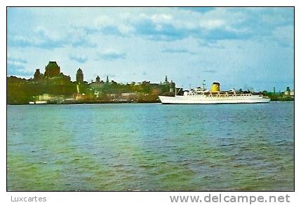 EMPRESS DU PACIFIQUE CANADIEN ARRIVANT A QUEBEC. CANADA. - Québec - La Cité