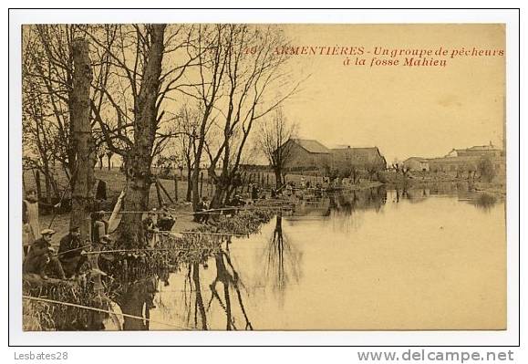 CPA 59.-ARMENTIERES- Un Groupe De Pêcheurs à La Fosse Mahieu - Armentieres