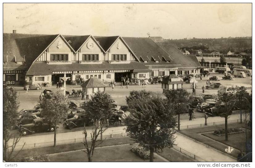 TROUVILLE-DEAUVILLE 14 - La Gare - Automobiles - Trouville