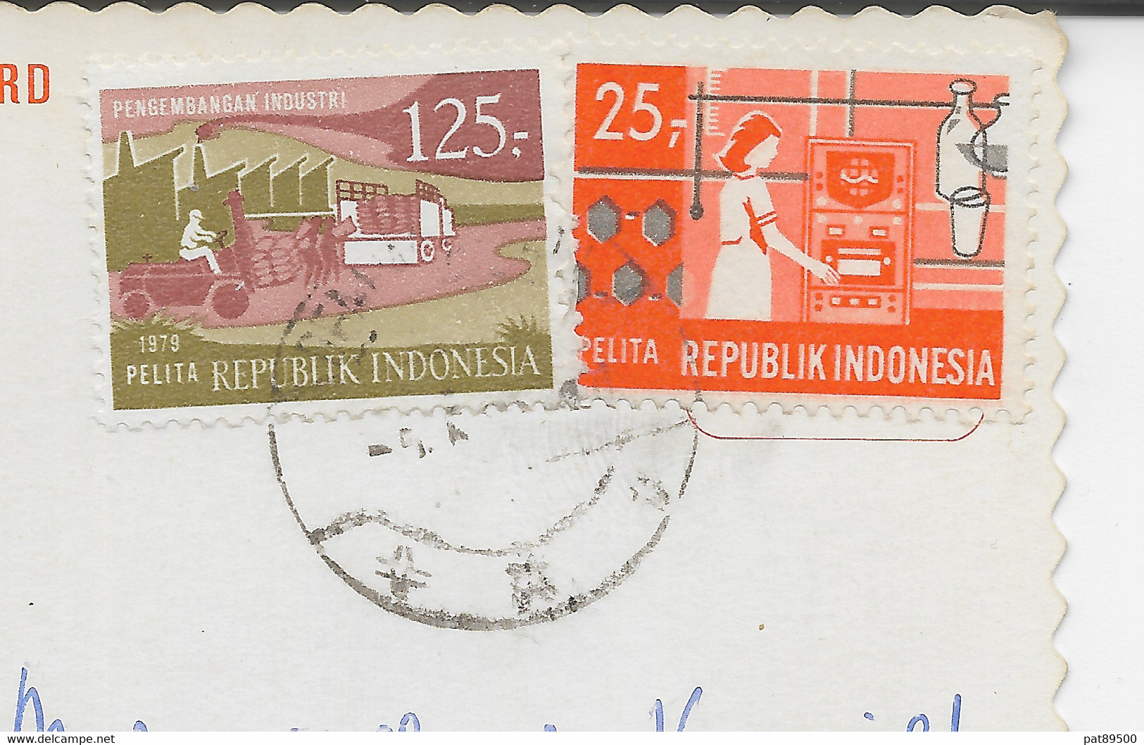 INDONESIE METIERS 2 Timbres Sur CPM  Dentelée BALI Voyagée 1981 / N° 544 : The Sacred Rock Or Tanahlot, - Autres & Non Classés