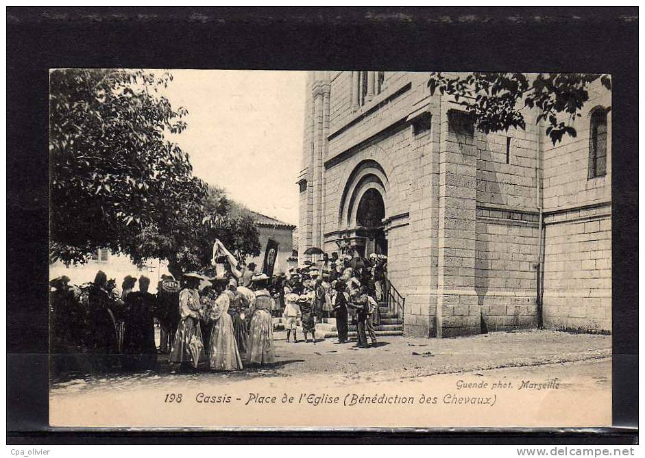 13 CASSIS (envs Aubagne) Place De L'Eglise, Bénédiction Des Chevaux, Procession, Très Animée, Ed Guende 198, 190? - Cassis