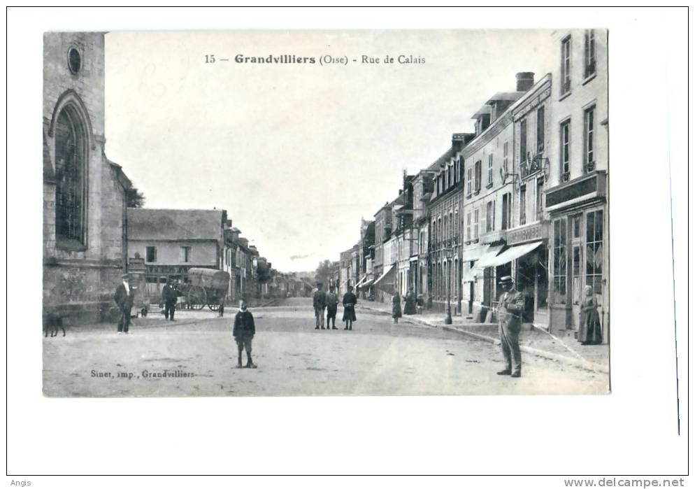 CPA---60---   Grandvilliers -----RUE De CALAIS - Grandvilliers