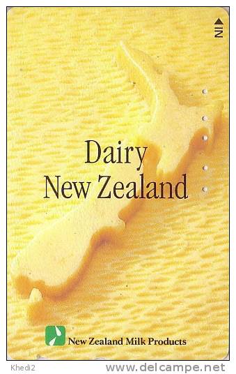 Japan Phonecard / NEW ZEALAND Map Of The Islands - Milk Advertising - Alimentation