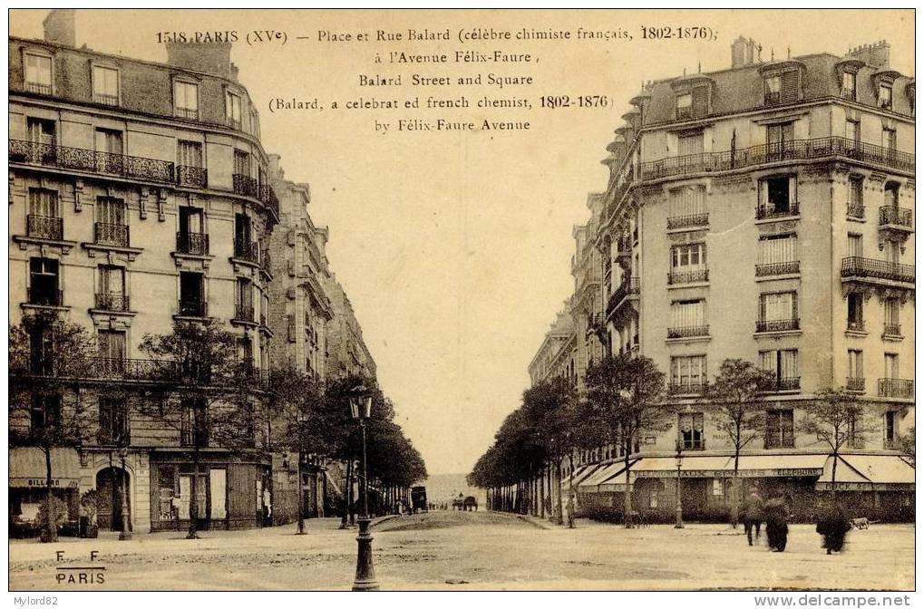 PARIS Place Et Rue Balard - District 15