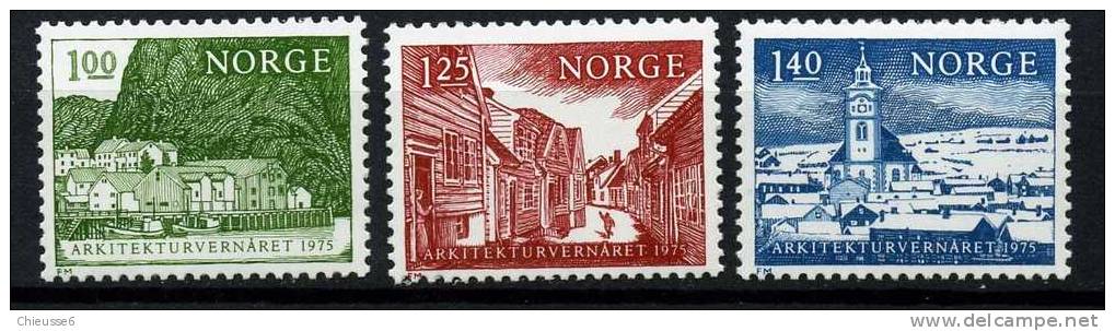 Norvège ** N° 656 à 658 - Année De La Protection De L'architecture - Neufs