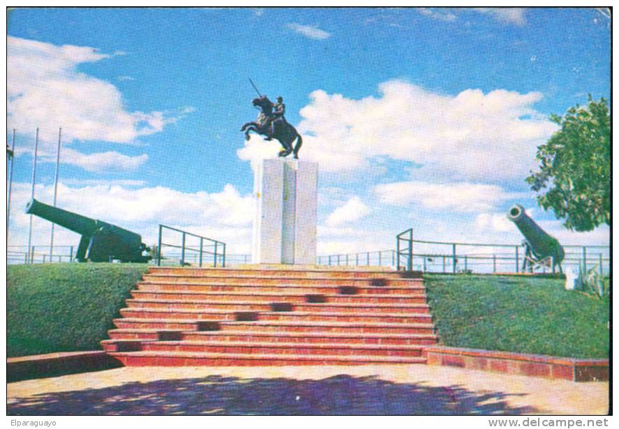PARAGUAY - MONUMENTO MARISCAL FRANCISCO SOLANO LÓPEZ - ASUNCIÓN - Paraguay