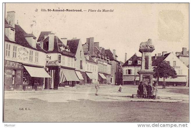 ST-AMAND-MONTROND Place Du Marché  CHER - Saint-Amand-Montrond