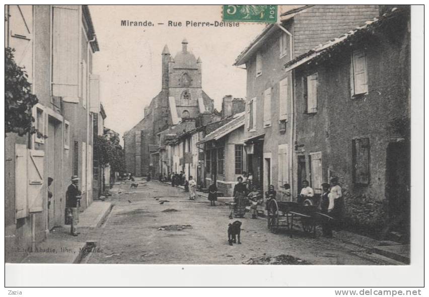 32.108/ MIRANDE - Rue Pierre Delisle - Mirande