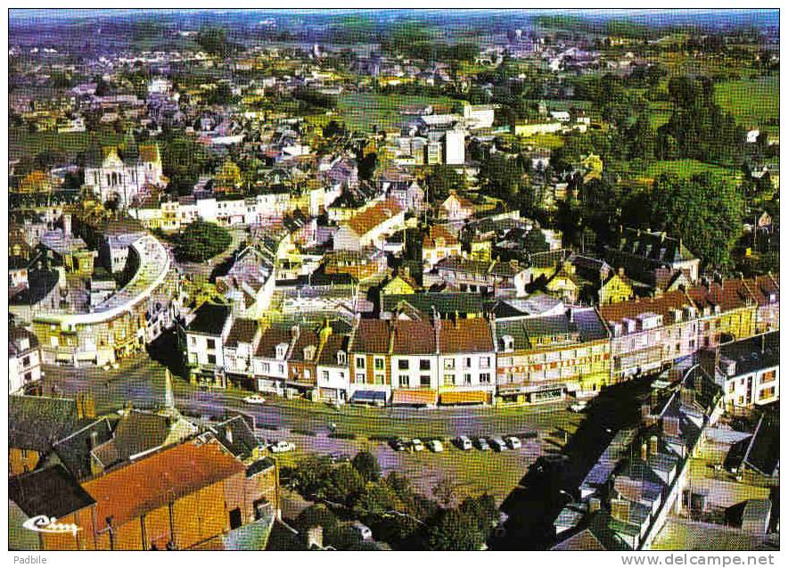 Carte Postale  76. Gournay-en-Bray  Vue D'avion Trés Beau Plan - Gournay-en-Bray