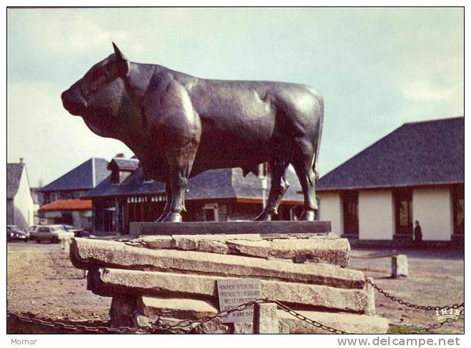 LAGUIOLE  Le Taureau Par Guyot - Laguiole