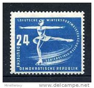 SPORT / PATINAGE /   TIMBRE ALLEMAGNE  D.D.R - Patinage Artistique