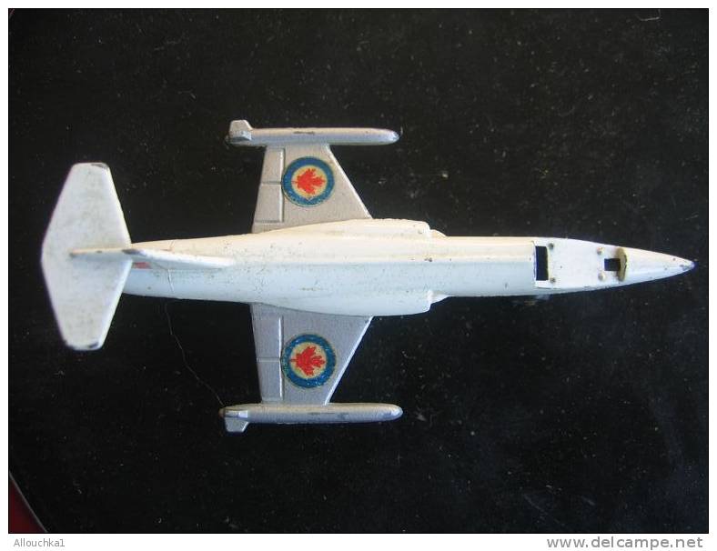 AVION DE CHASSE  CANADIEN JOUET ANCIEN D' OCCASION MATCHBOX MADE IN ENGLAND STARTFIGHTER F 104 LESNEY PROD - Altri & Non Classificati