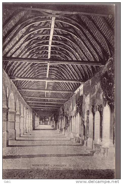 78 --- Montfort - L´Amaury --- Interieur Du Cimetiere ( Ancien Cloitre ) - Montfort L'Amaury