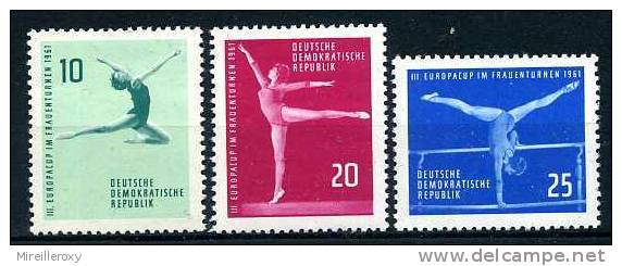 GYMNASTIQUE/ VOLTIGE / DANSE / BARRES PARALLELES / SPORT  /  TIMBRE ALLEMAGNE  D.D.R - Gymnastics