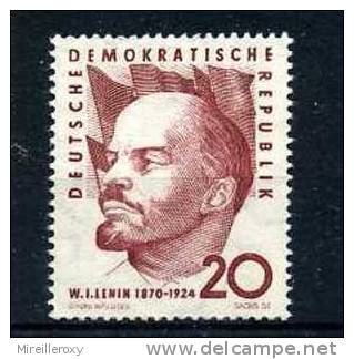 LENINE  /   TIMBRE ALLEMAGNE  D.D.R - Lenin