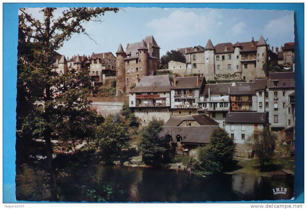 Uzerche;19: "qui à Maison à Uzerche,à Chateau En Limousin" Vieux Dicton Populaire - Uzerche