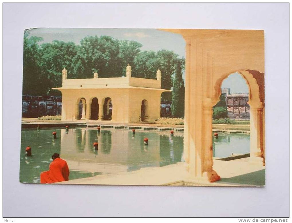 Lahore -Pakistan - Salimar Gardens    1960- VF  D20013 - Pakistán