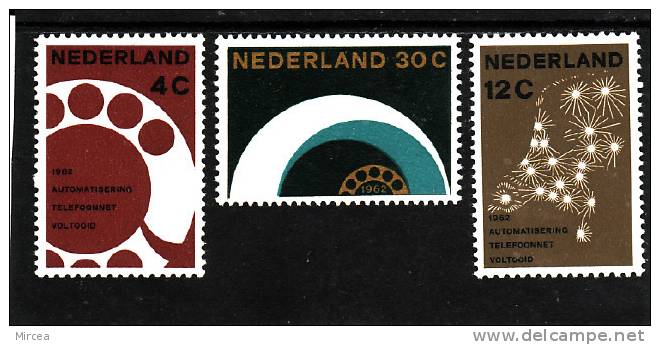 Pays-Bas Yv.no.752/4 Neufs** - Unused Stamps