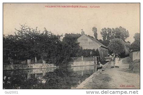 VILLENEUVE L'ARCHEVEQUE (89) LE LAVOIR - Villeneuve-l'Archevêque