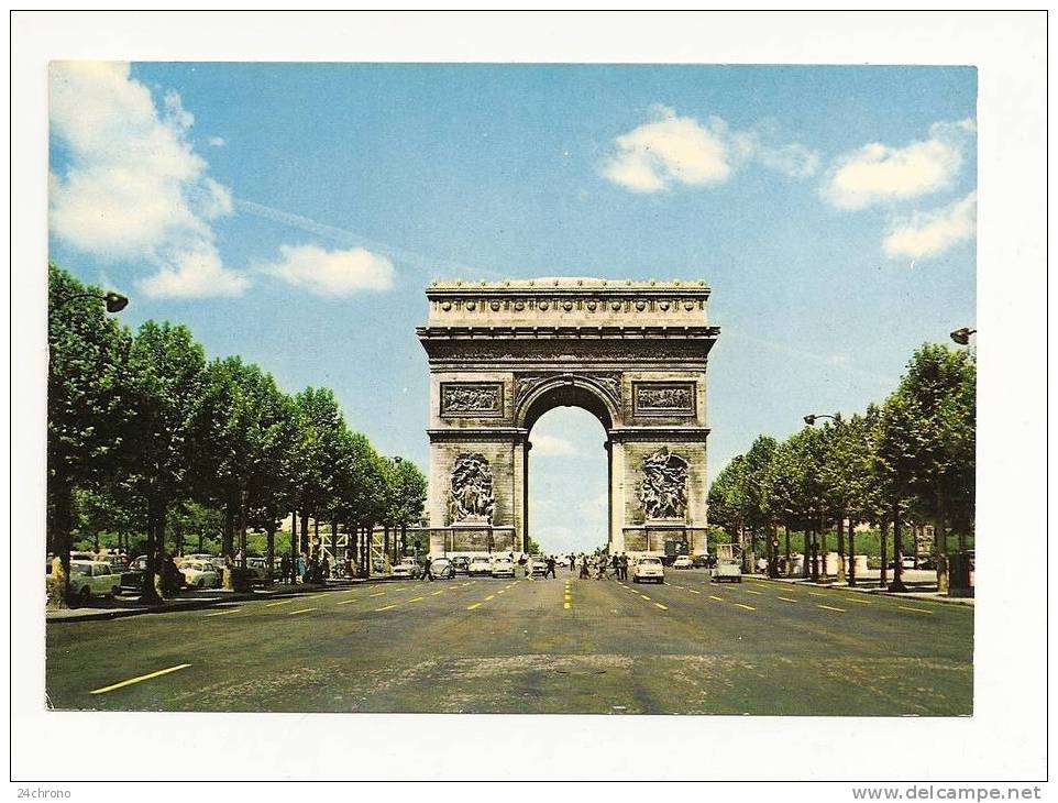 Paris: L' Arc De Triomphe Et L' Avenue Des Champs Elysées, Automobile (08-1046) - Arrondissement: 17