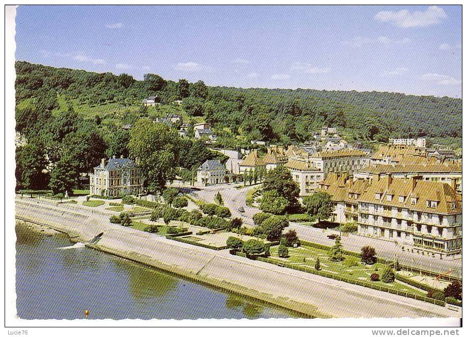 CAUDEBEC EN CAUX  -  En Arrivant à ..... - Caudebec-en-Caux