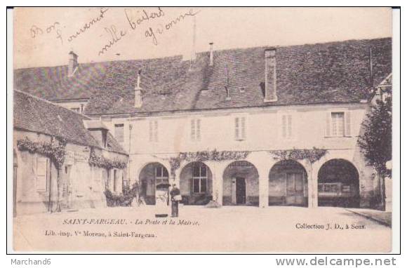 YONNE . SAINT FARGEAU . LA POSTE ET LA MAIRIE - Saint Fargeau