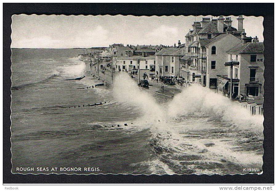 Postcard Rough Seas At Shops & Parade Bognor Regis Sussex - Ref A98 - Bognor Regis