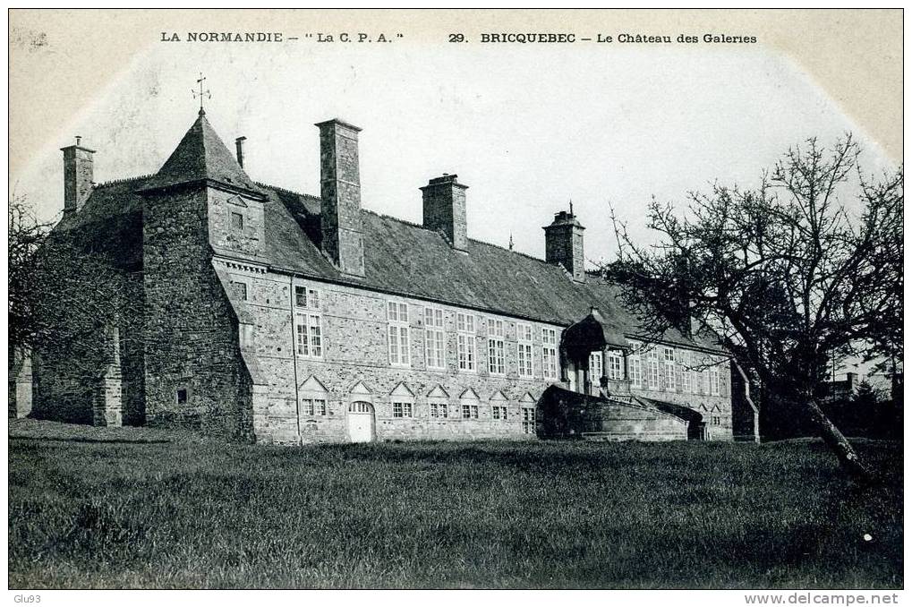 Lot 2 CPA - Bricquebec (50) - Normandie - Château Des Galeries - Vieux Château - Bricquebec