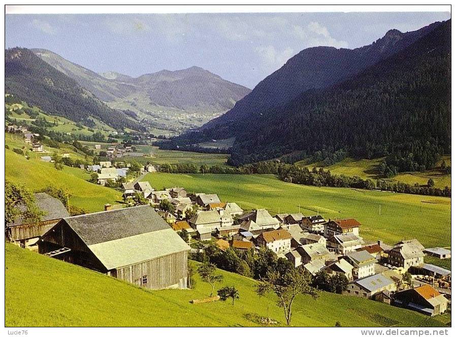 LA CHAPELLE D´ABONDANCE  -  Vue Générale  - N°  E 74 058 09 1 0037 - La Chapelle-d'Abondance