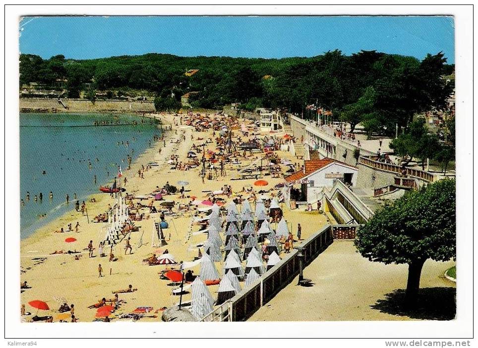 CHARENTE-MARITIME  /  FOURAS  /  LA  GRANDE  PLAGE   ( Deux Filets De BEACH-VOLLEY = VOLLEYBALL ) - Volleyball