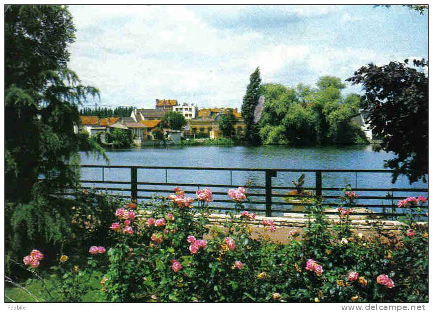 Carte Postale 93.  Livry-Gargan Et Le Lac De Sévigné Trés  Beau Plan - Livry Gargan