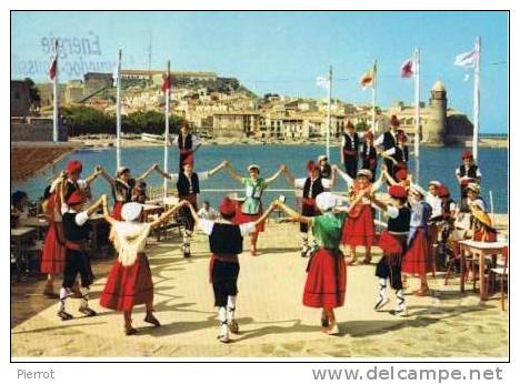 200408A Folklore : Catalogne Collioure Groupe Joventut - Dances