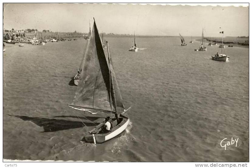 L´AIGUILLON LA FAUTE Sur MER 85 - Le Port - Barque - Voilier - Other & Unclassified