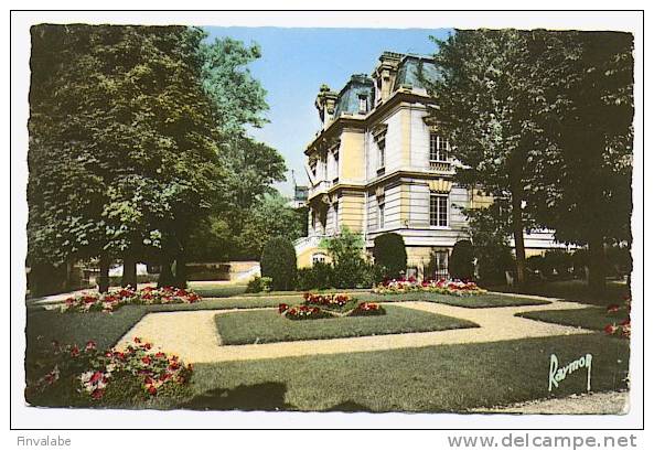 VANVES La Mairie Et Ses Jardins  (8A441) - Vanves