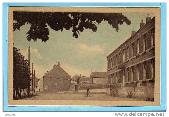 FEIGNIES -- La Mairie Et La Place Du Marché - Feignies