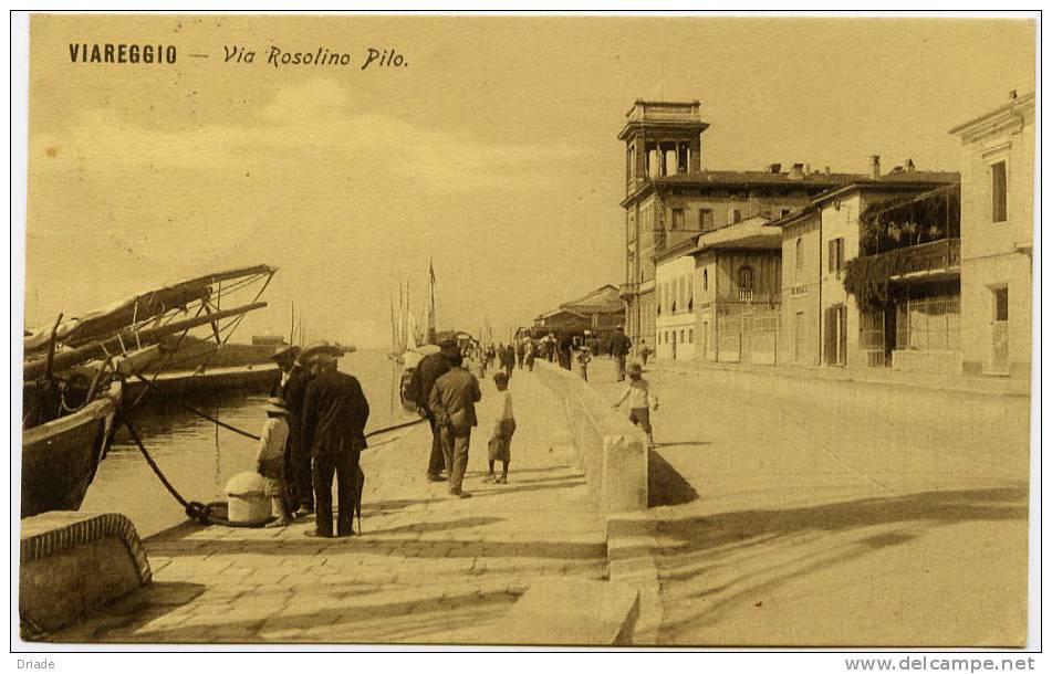 CARTOLINA DI VIAREGGIO-VIA ROSOLINO PILO-VIAGGIATA-ANIMATA. - Viareggio