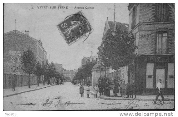 94. VITRY SUR SEINE.  AVENUE CARNOT. AU POINT DU JOUR HOTEL. - Vitry Sur Seine