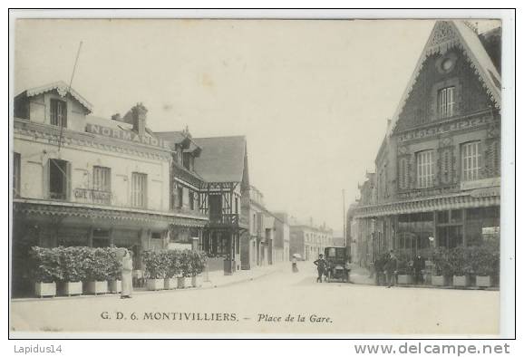 403 F/ CPA  MONTIVILLIERS  (76)  PLACE DE LA GARE - Montivilliers