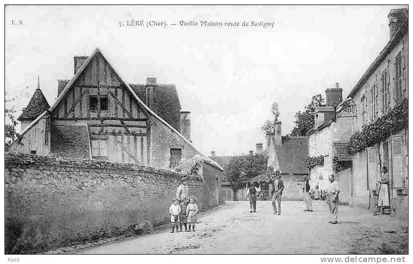 18Z81-LER-3-  LERE - Vieille Maison Route De Savigny - Lere