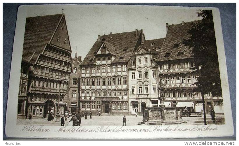 Germany,Hildesheim,City Square,Rolands Fountain,Street Scene,vintage Postcard - Hildesheim