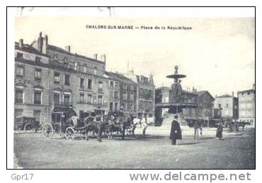 CPA CHALONS/MARNE - SERVICE D'OMNIBUS DE LA VILLE - PLACE DE LA REPUBLIQUE S55/43 - Châtillon-sur-Marne