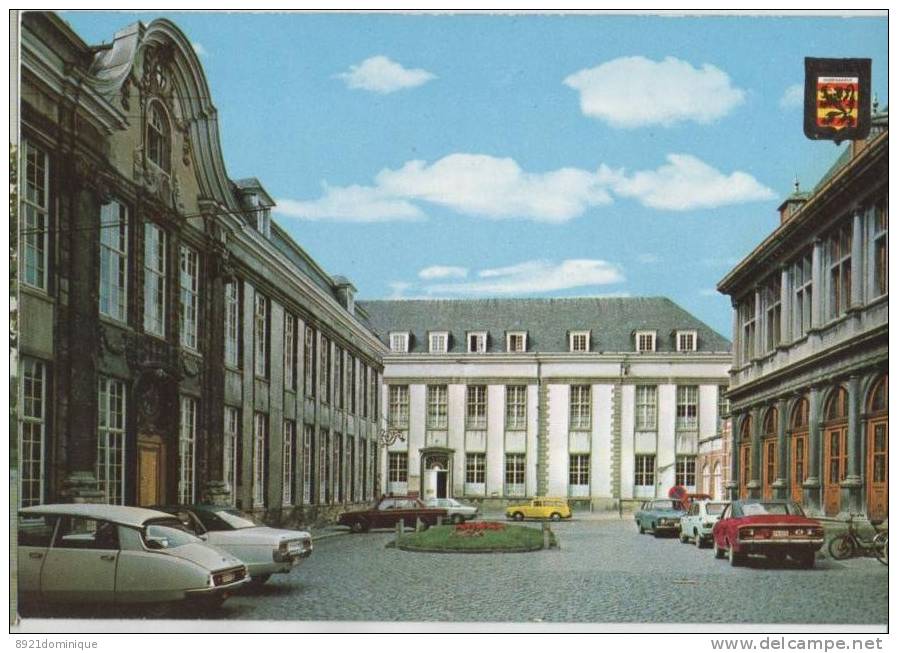 Oudenaarde - OL Vrouwehospitaal - Binnenkoer Met Rococo-gebouw En Bisschopskwartier - With Citroen DX + Other Cars - Oudenaarde