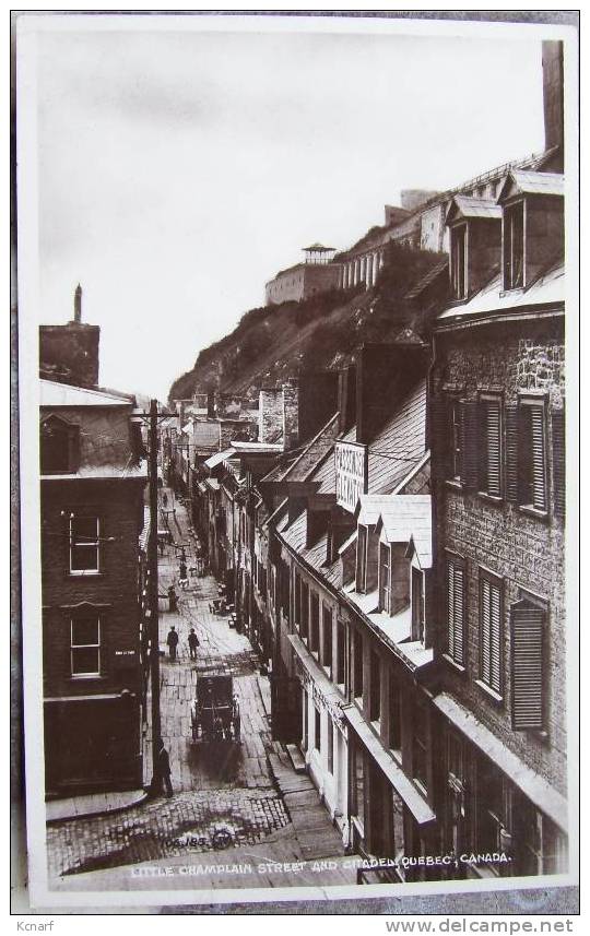 CP Photo De QUEBEC " Little Champlain Street And Citadel " . - Québec - Château Frontenac